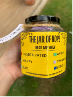 "Quranic Verses Glass Jar: A Thoughtful Gift of Hope with Colorful Perfumed Verses for Every Occasion"